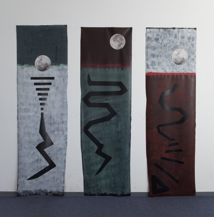 Alisa Heil, <em>Aya</em>, 2017, Acrylic and paper on pond liner, 196 x 210 cm _MG_9979-Bearbeitet_2